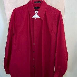 Claiborne Men’s Solid Burgundy Long Sleeve Dress Shirt, XL, 17-36/37 EUC